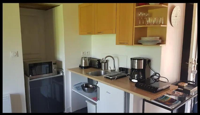 Bed and Breakfast L'Atelier De La Blanchardiere 49520 Le Tremblay Exterior foto